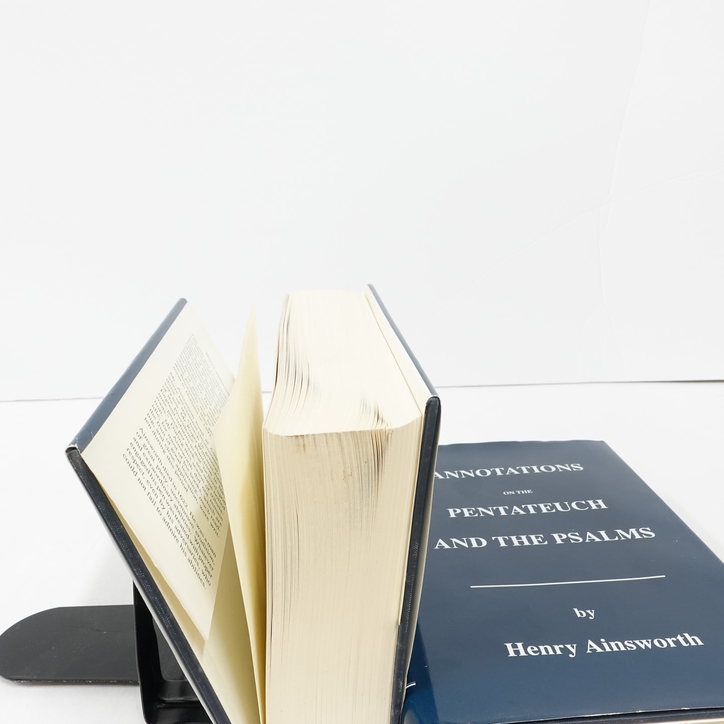 Annotations on the Pentateuch and the Psalms 2 vol.