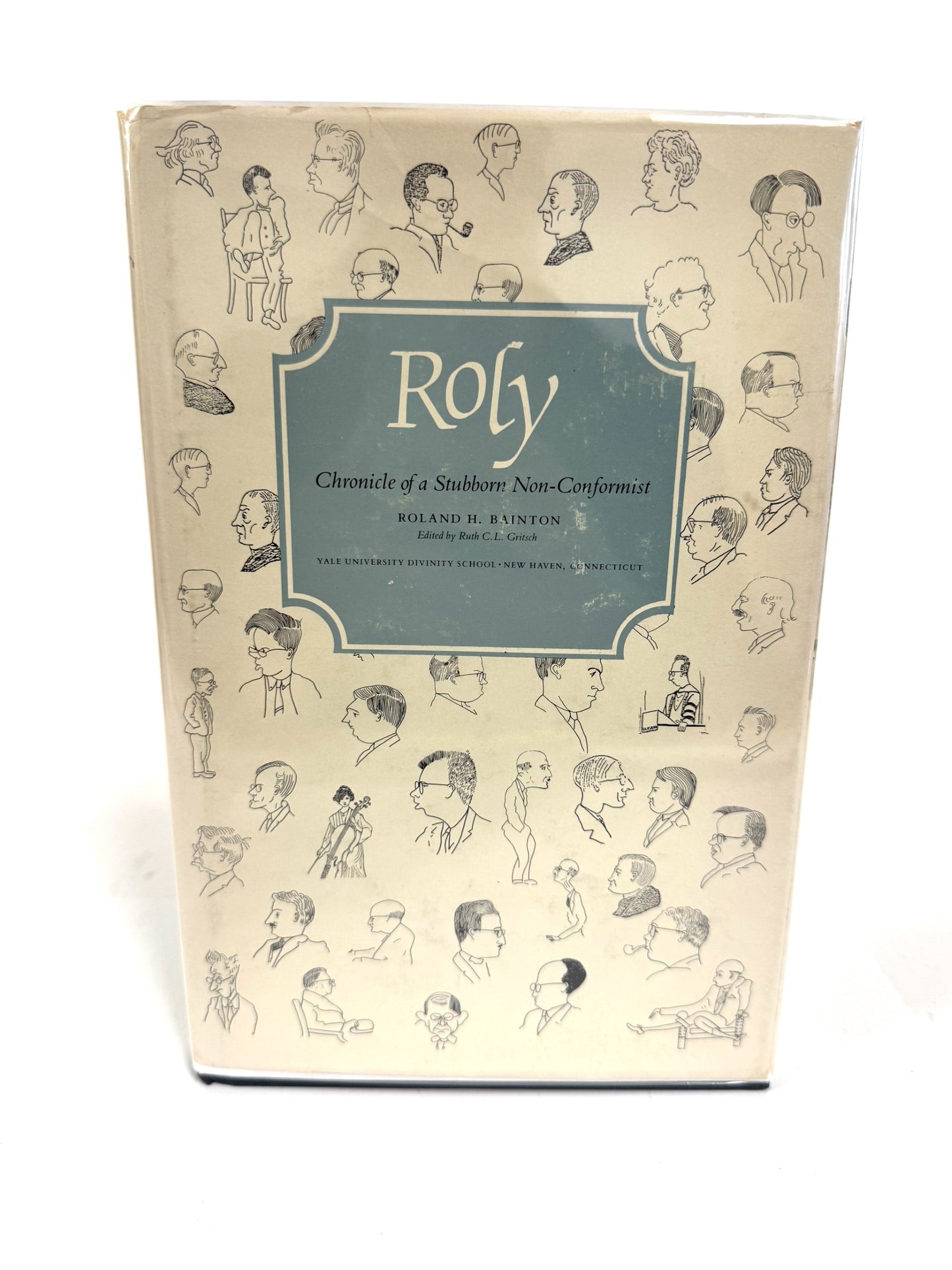 Roly: Chronicle of a Stubborn Non-Conformist